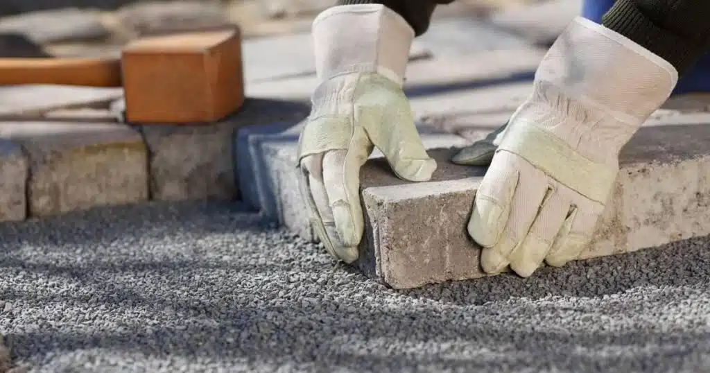 Pflasterarbeiten & Flächensanierung im Klärwerk Hänigsen Entwässerung, 1 Pflasterarbeiten